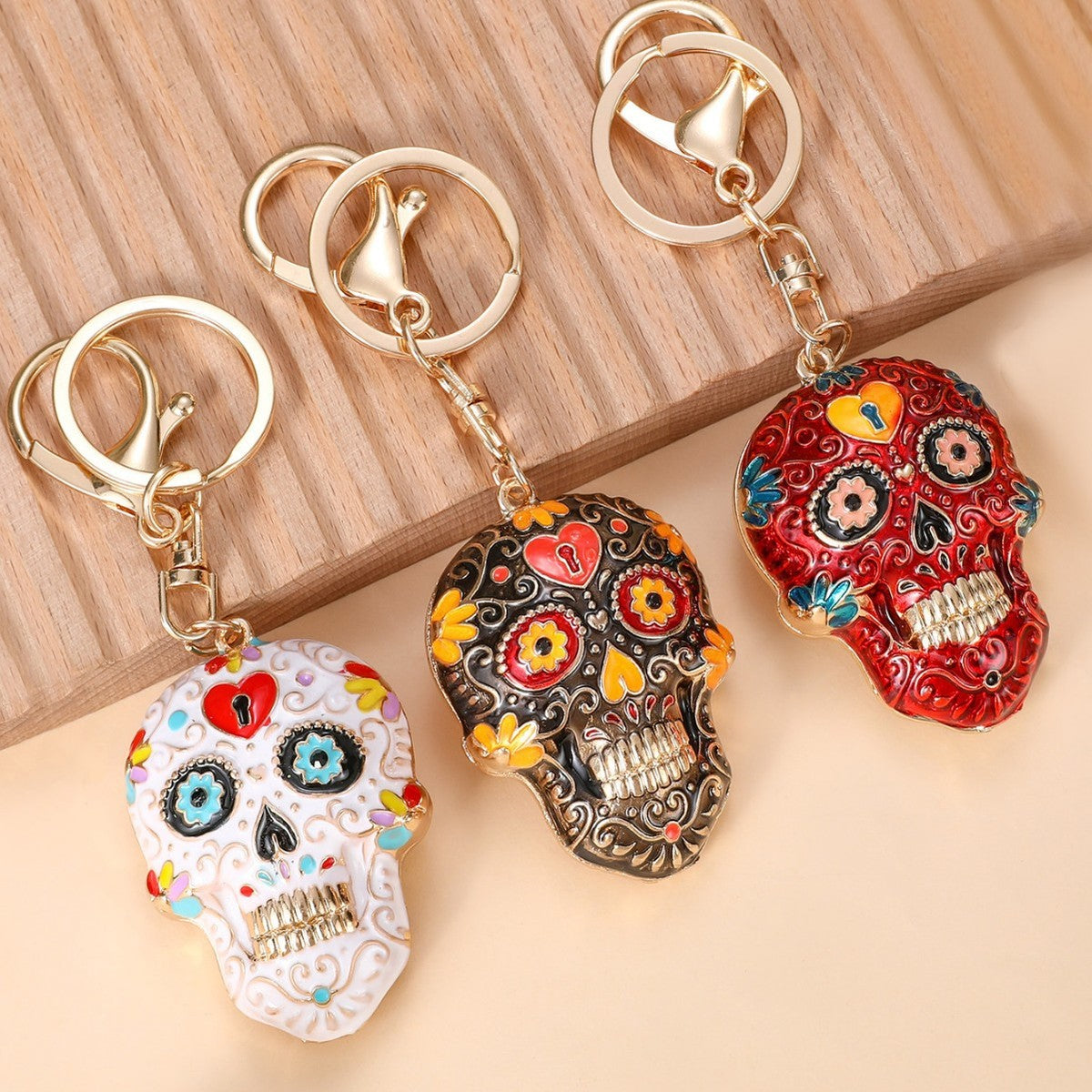 Llavero de calavera de mandala de Halloween con esmalte multicolor - Accesorio de arte moderno