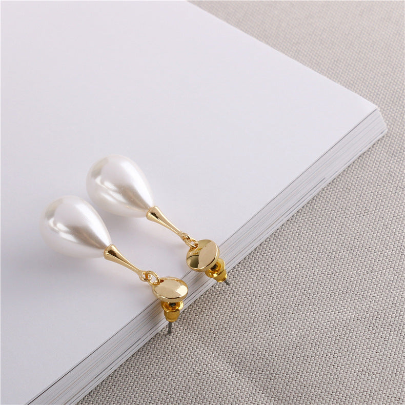 Women Simple Elegant Pearl Ear Clip