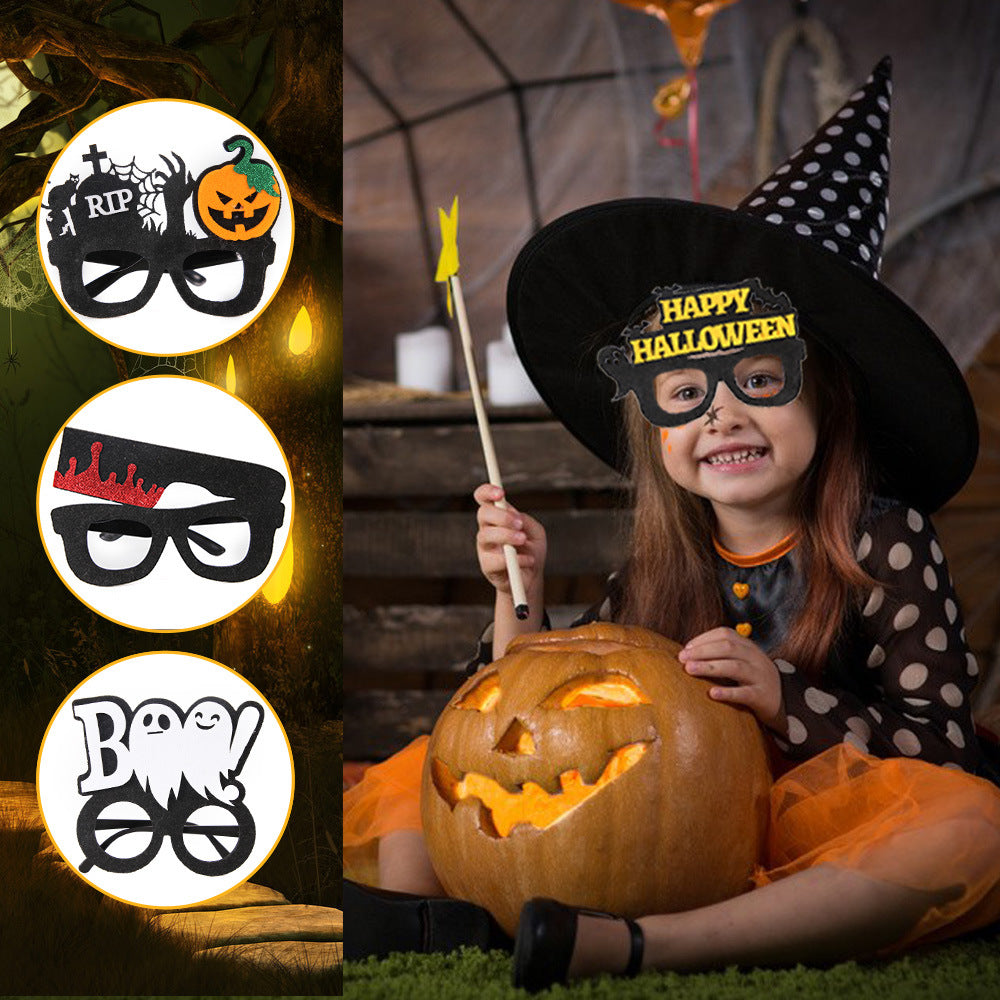 Décoration de fête d'Halloween avec des lunettes en plastique