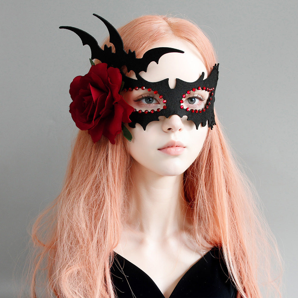 Máscara de murciélago y rosa de fieltro gótico para Halloween con estilo terrorífico