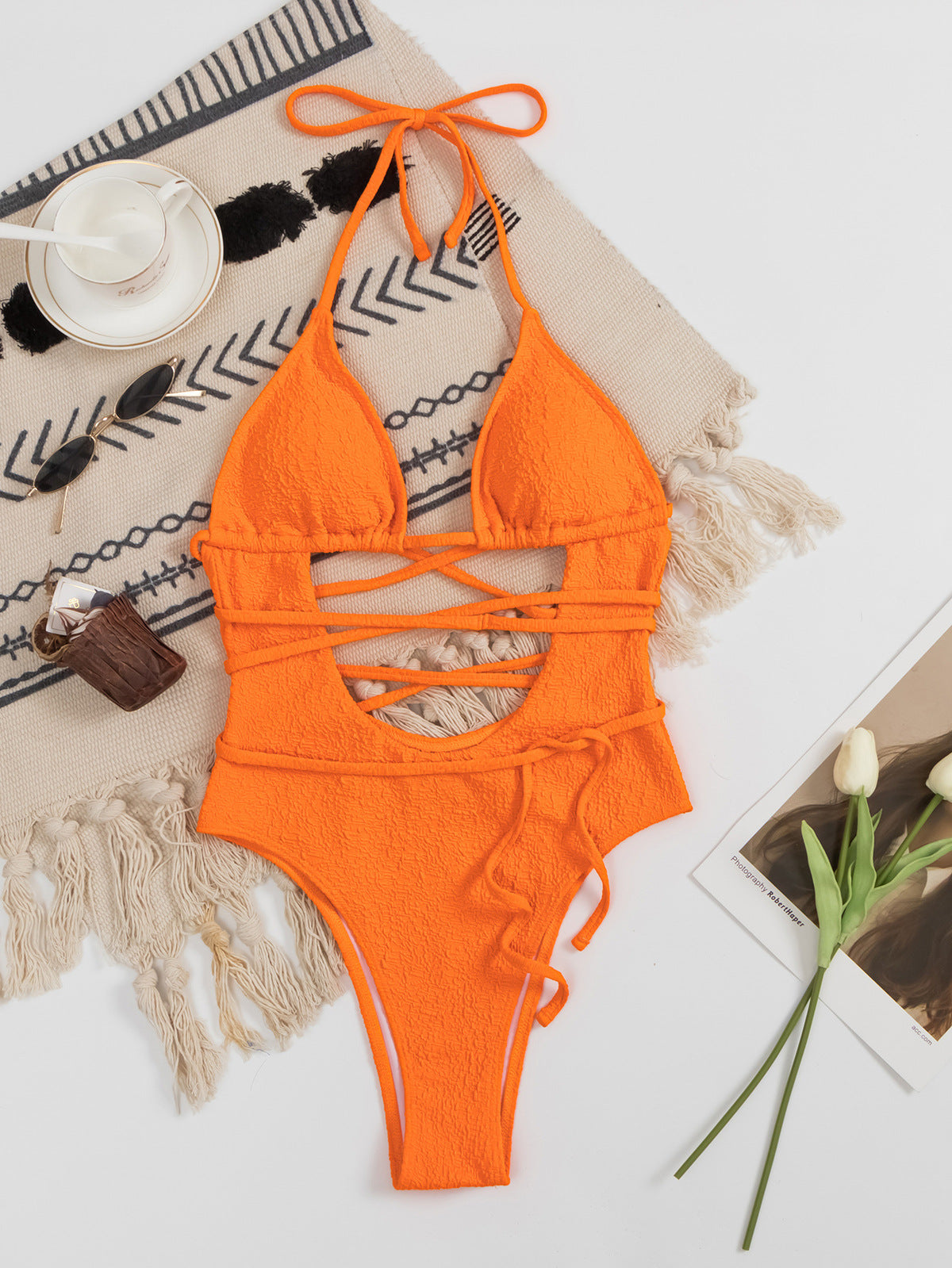 Traje de baño de una pieza sexy de color sólido con agujeros para mujer