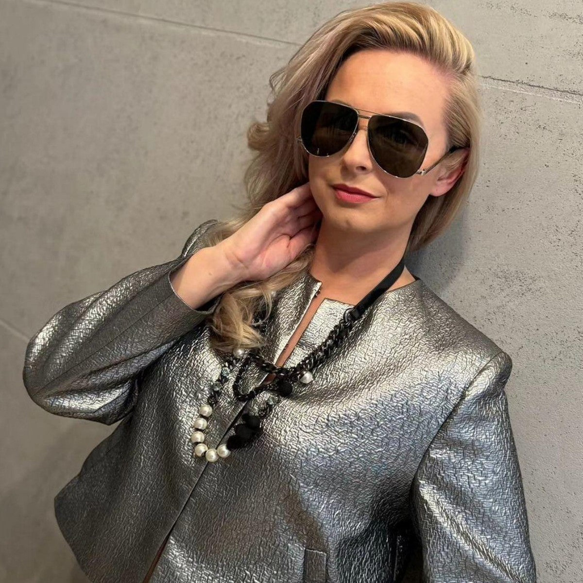 Gafas de sol con montura irregular y doble haz para mujer