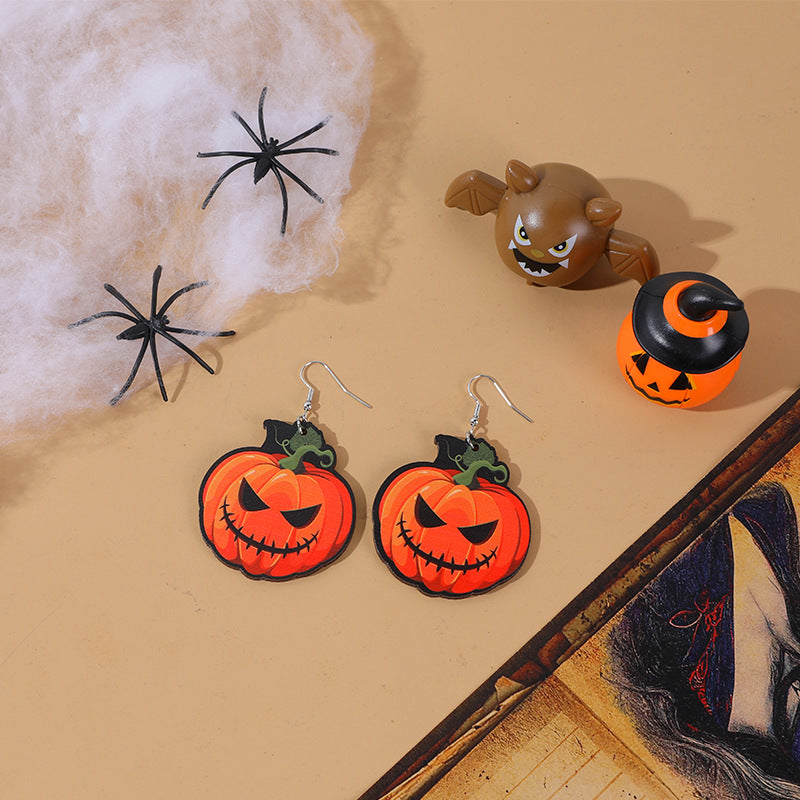 Pendientes de madera divertidos de Halloween con diseño de araña, murciélago, fantasma y calabaza.
