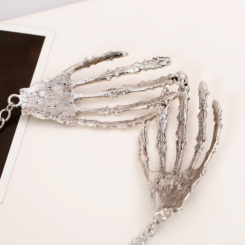 Collar vintage con garra de calavera punk exagerada para mujer