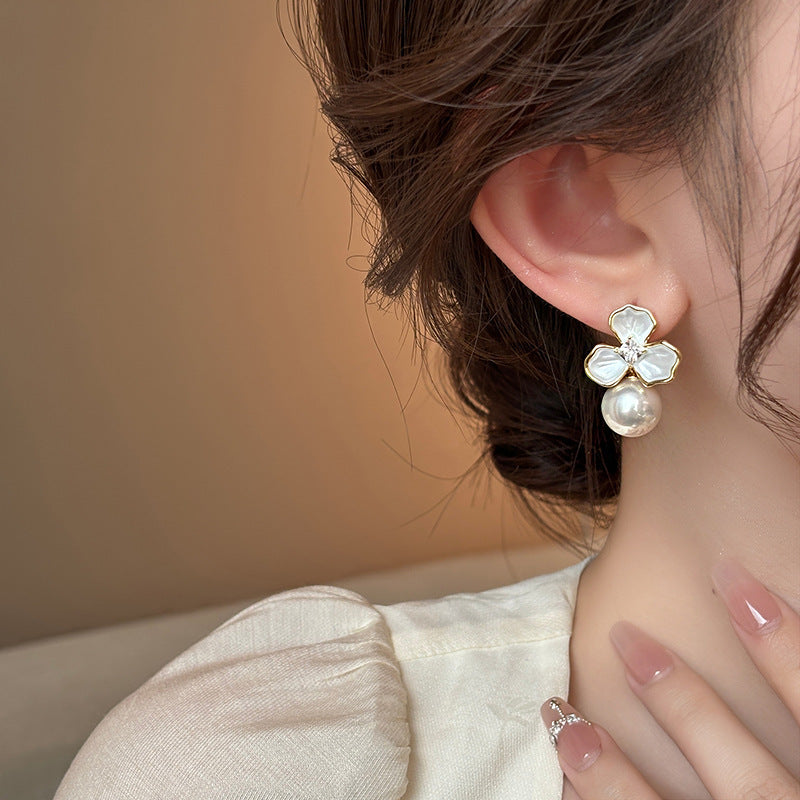 Boucles d'oreilles élégantes en strass et perles florales pour femmes, bijoux d'imitation