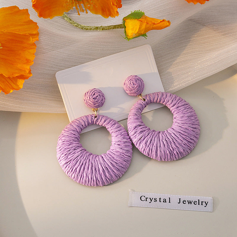 Boucles d'oreilles rondes creuses tissées de style bohème pour les fêtes