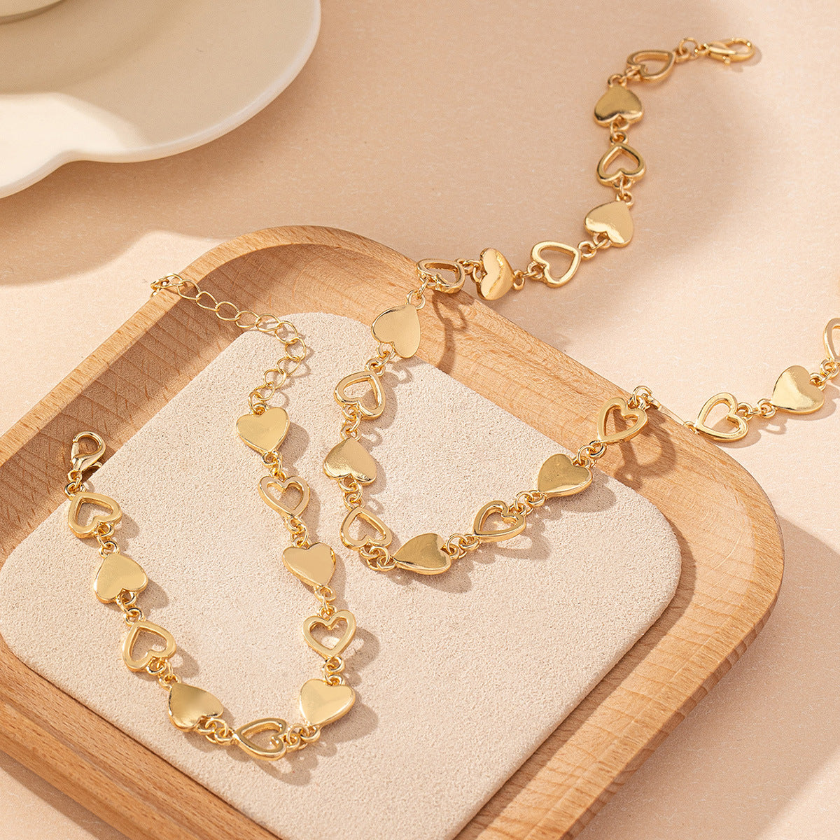 Women Fashion Hollow Love Necklace Bracelet Set Gold Alloy