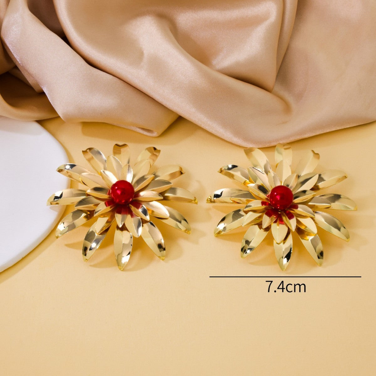 Women Fashion Exaggerated Symmetrical Floral Earrings