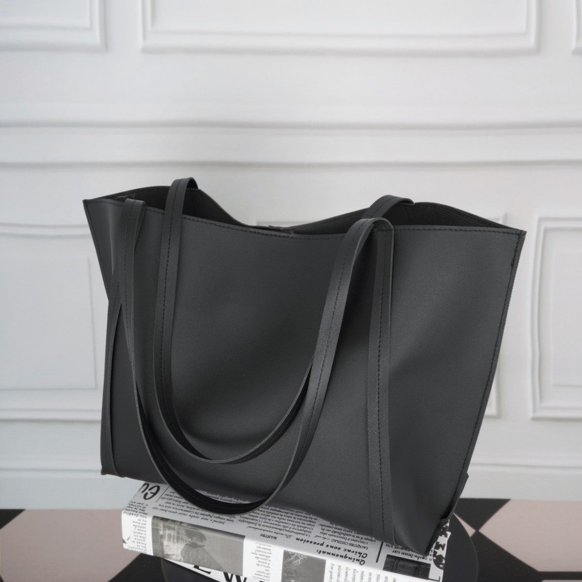 Vintage Black Large Capacity Tote Bag