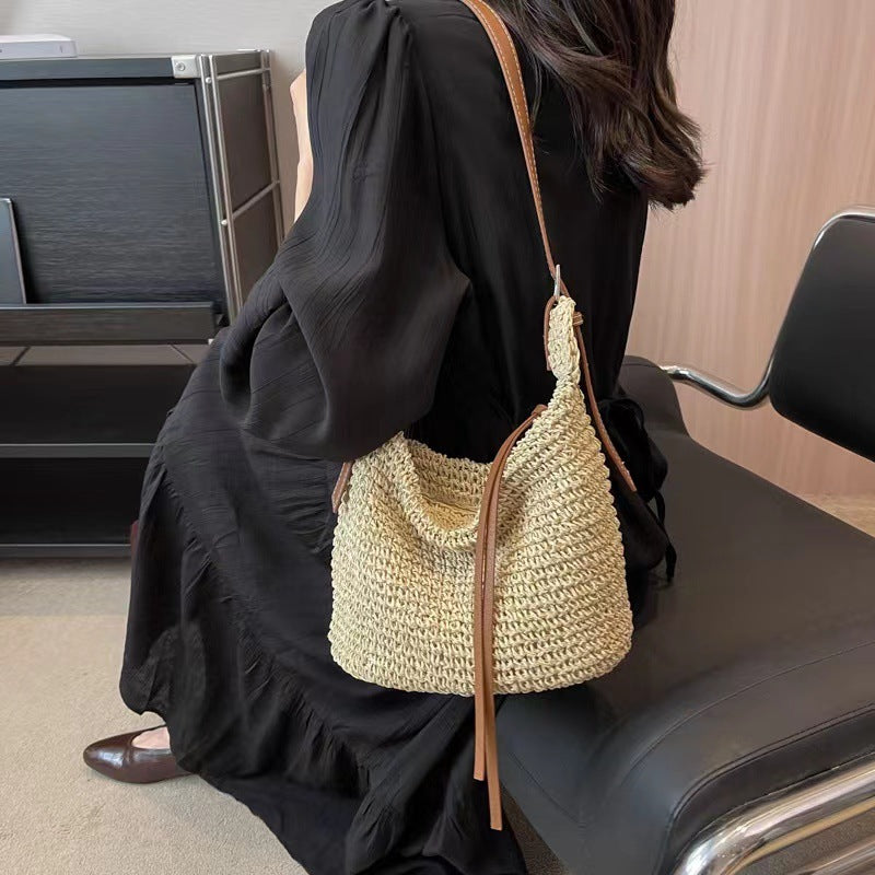 Bolso de hombro grande tejido informal bohemio