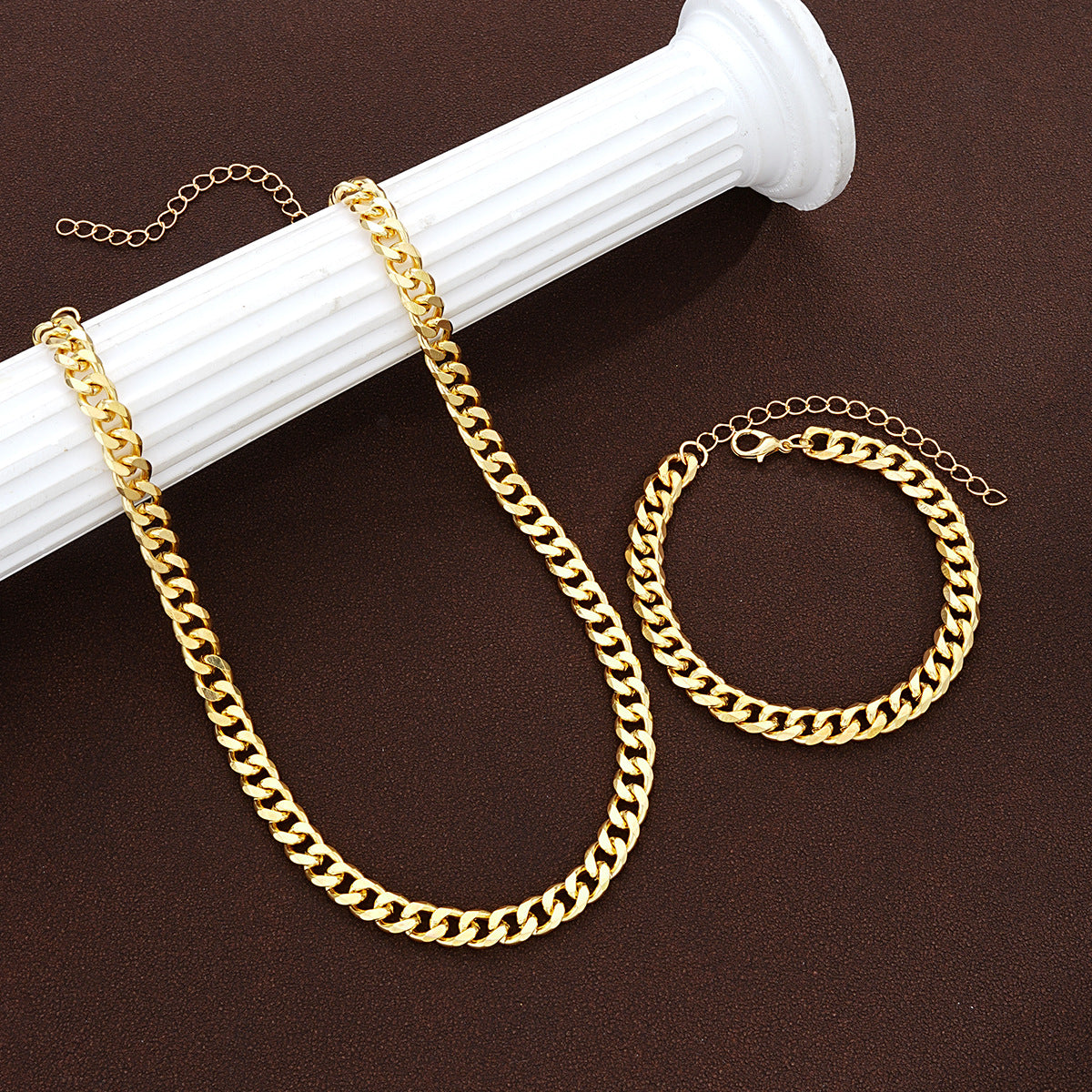 Conjunto de collar y pulsera sencillos de moda para mujer