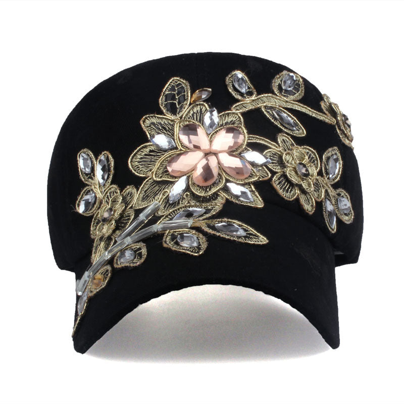 Casquette pare-soleil en soie dorée et diamant pour femme
