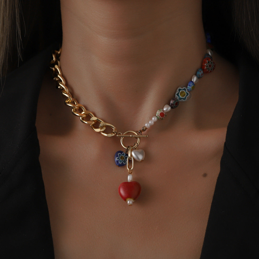 Collar elegante de perlas con forma de corazón de Bohemian Glaze
