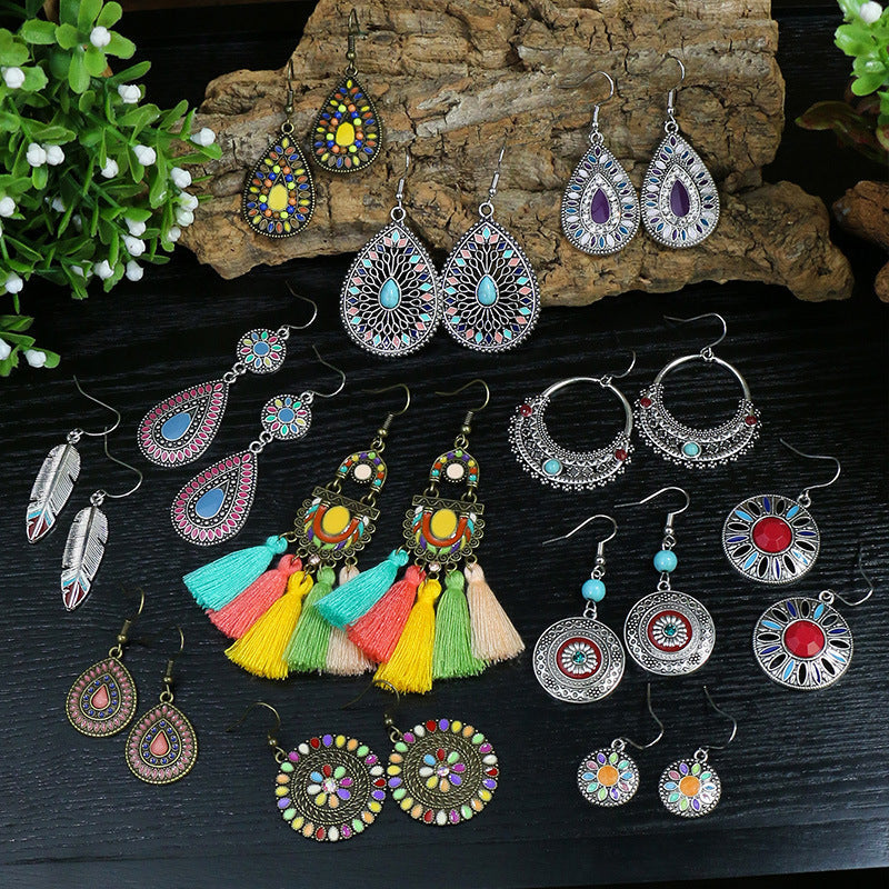 Boucles d'oreilles à pompons créatives de style ethnique bohème rétro