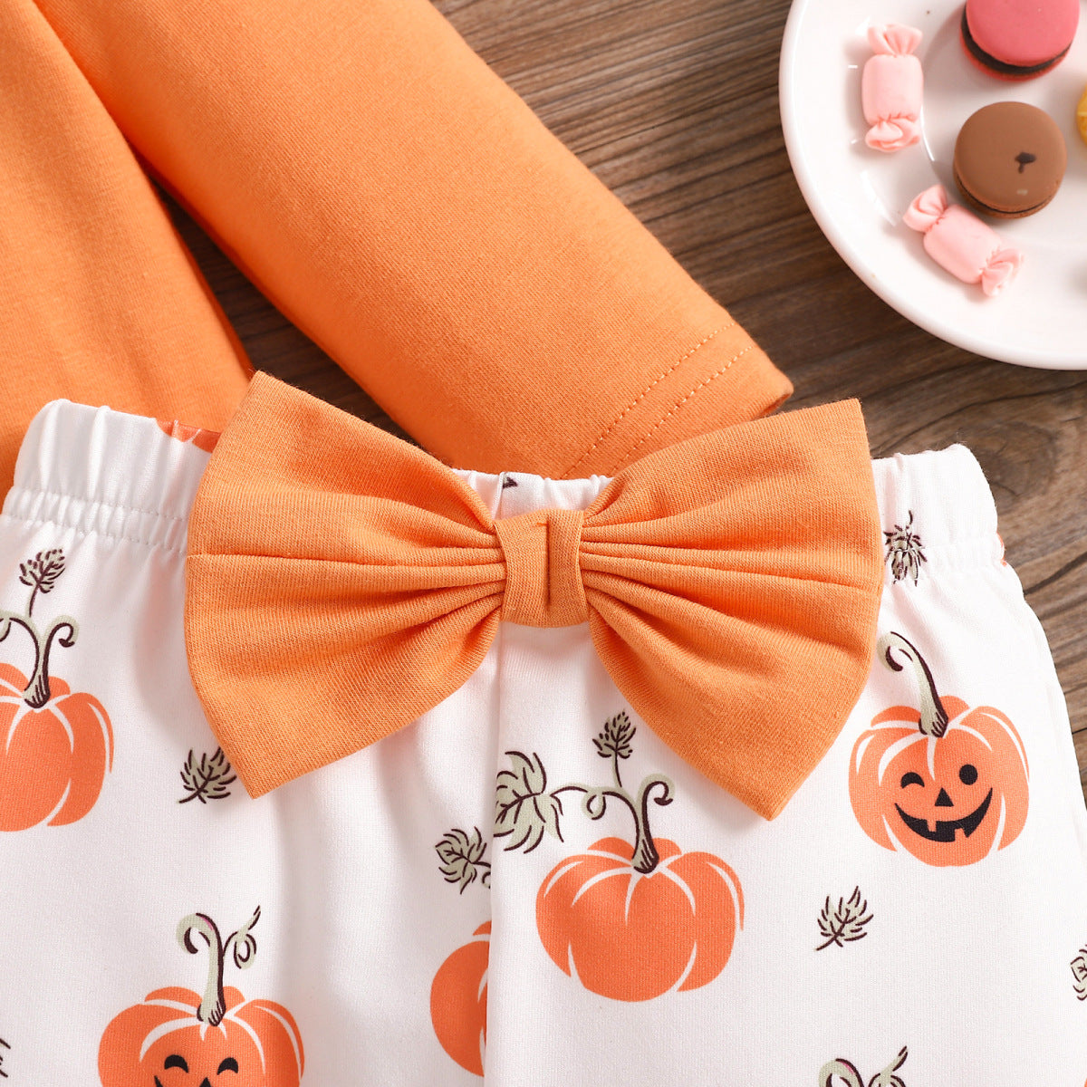 Conjunto de mameluco de manga larga con estampado de calabaza informal para niñas pequeñas