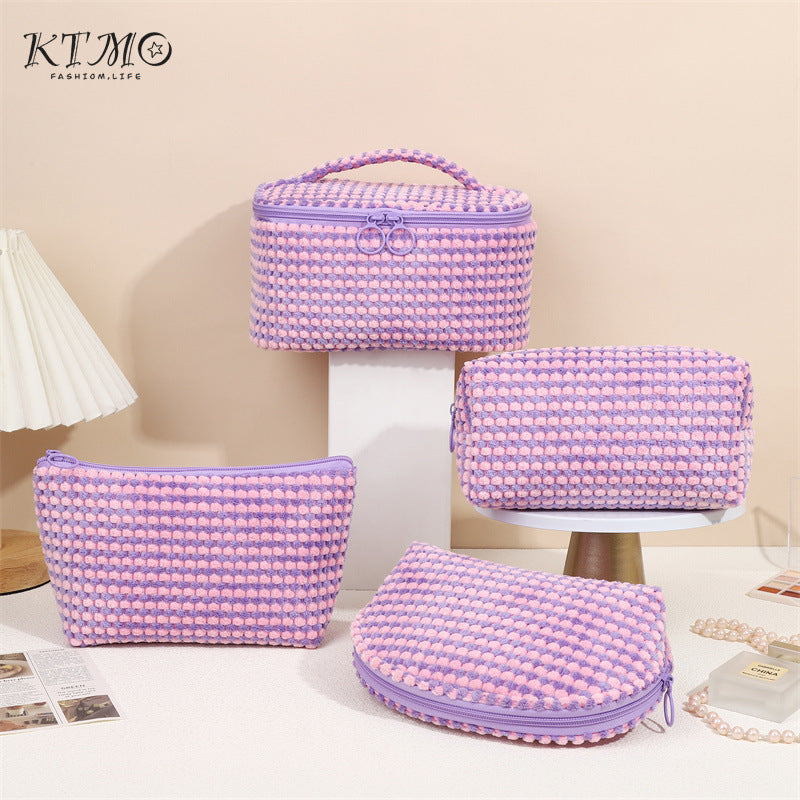 Trousse de toilette portable en flanelle à carreaux pour les voyages