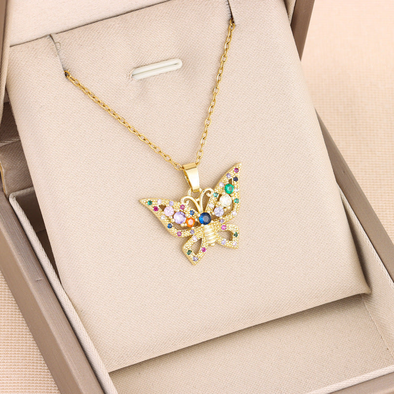 Collar con colgante de mariposa multicolor bohemio