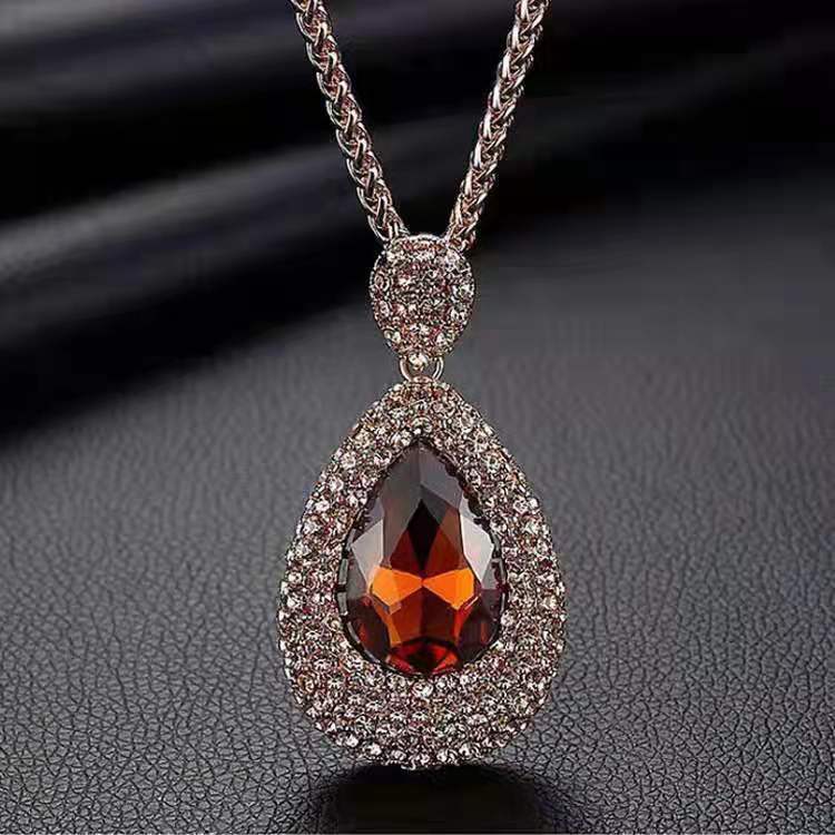 Collar con colgante de cristal largo exagerado de moda para mujer