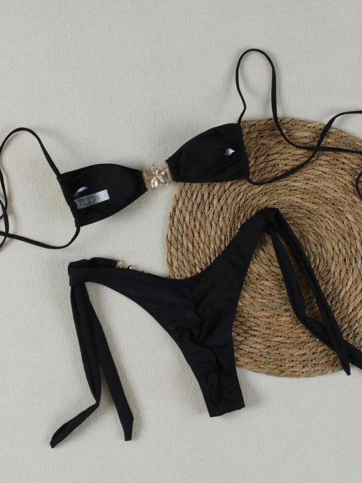 Bikini sexy de metal con estrellas de mar y cordones para mujer