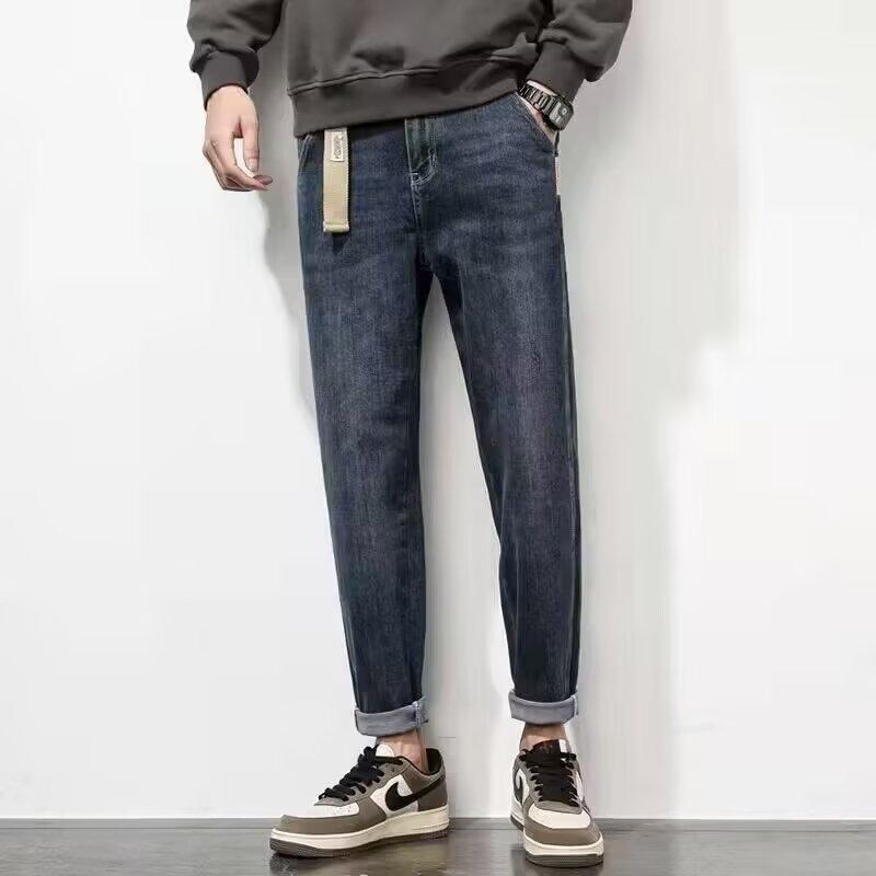 Men Casual Vintage Straight Fit Denim Jeans Made of Cotton