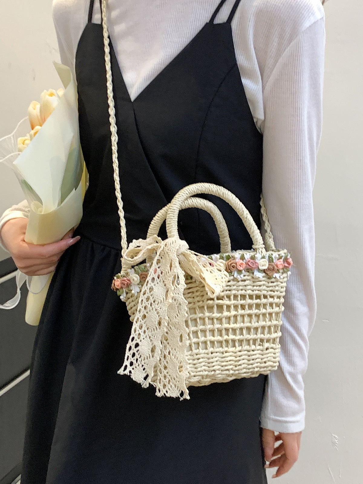 Women Fashion Casual Vacation Straw Woven Beach Handbag