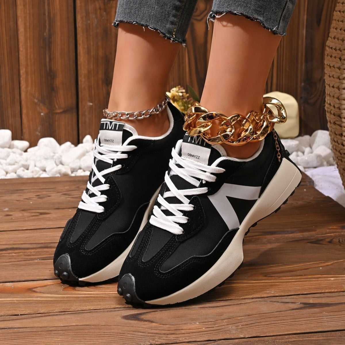 Zapatillas deportivas informales de suela gruesa con contraste de color para mujer