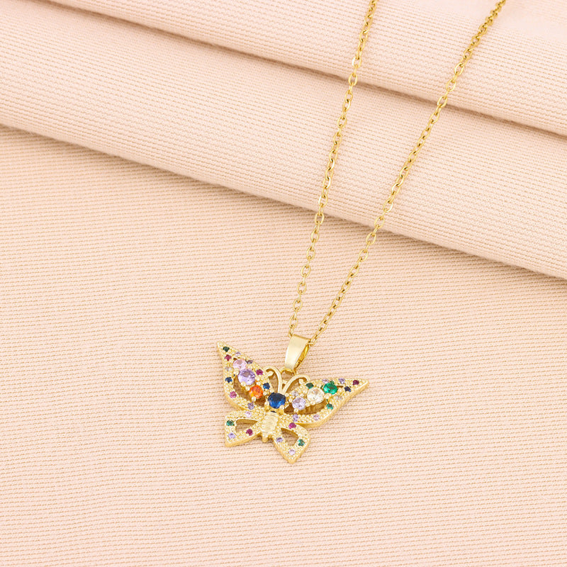 Collar con colgante de mariposa multicolor bohemio