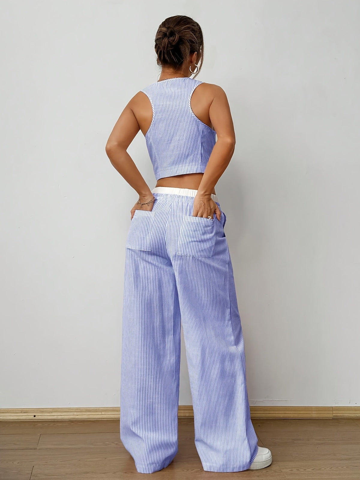 Conjunto de dos piezas con estampado de rayas para mujer, sin mangas, cuello en V y pierna ancha