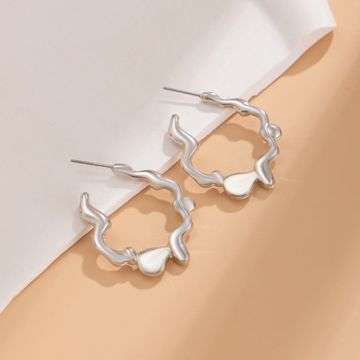 Creative Lava Heart-Shaped Asymmetric Stud Earrings