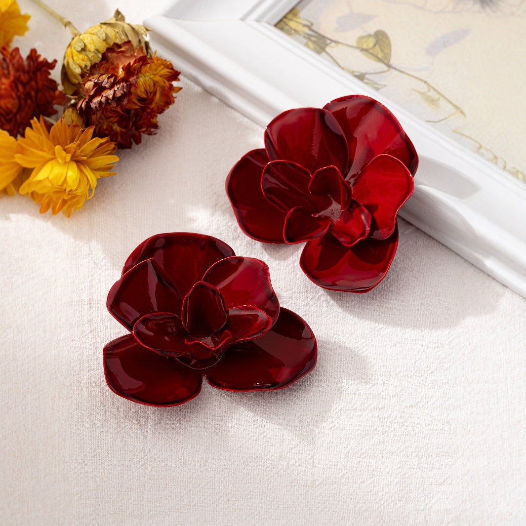 Retro Exaggerated Three Dimensional Metal Floral Earrings Alloy Flowers