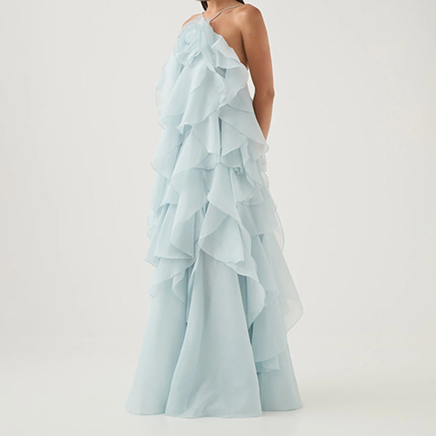 Robe élégante à volants et dos nu pour femme