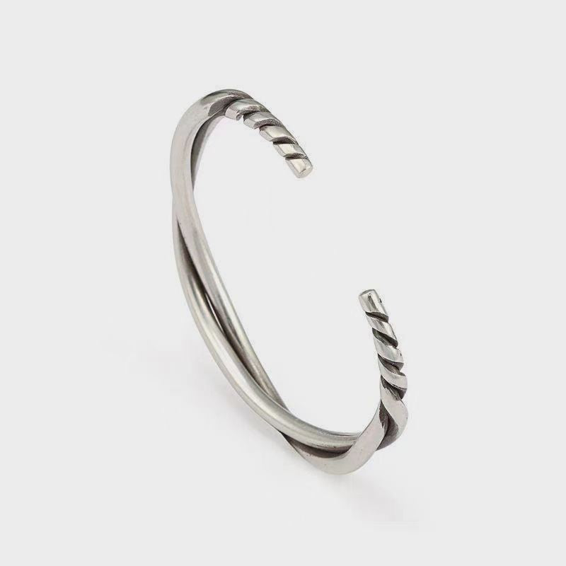 Men Fashion Simple Twist Bracelet Alloy Geometric Style