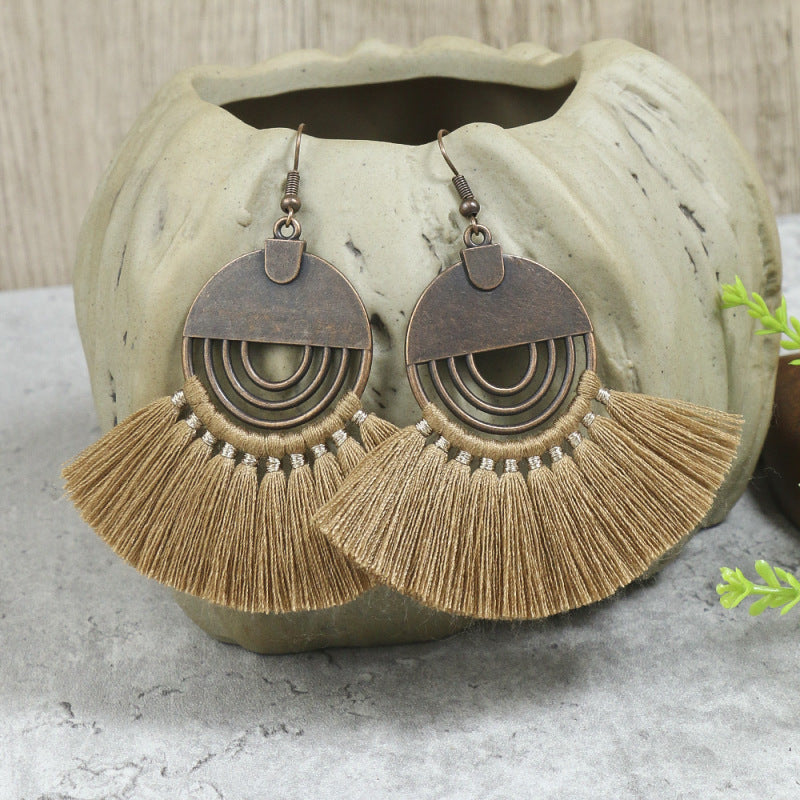 Boucles d'oreilles à pompons rétro de style ethnique bohème