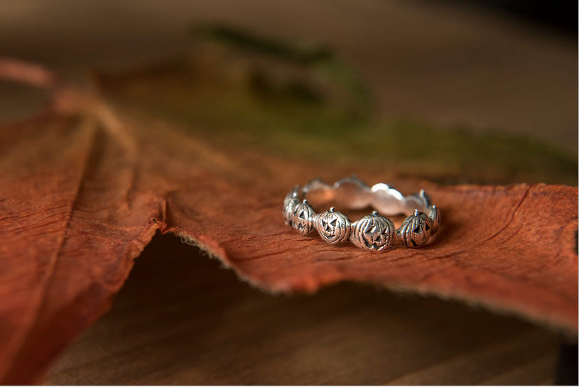 Anillo de calabaza de Halloween retro simple para mujer, aleación estilo fruta