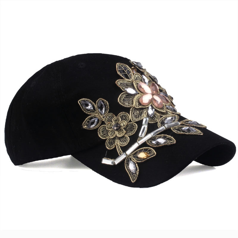 Casquette pare-soleil en soie dorée et diamant pour femme