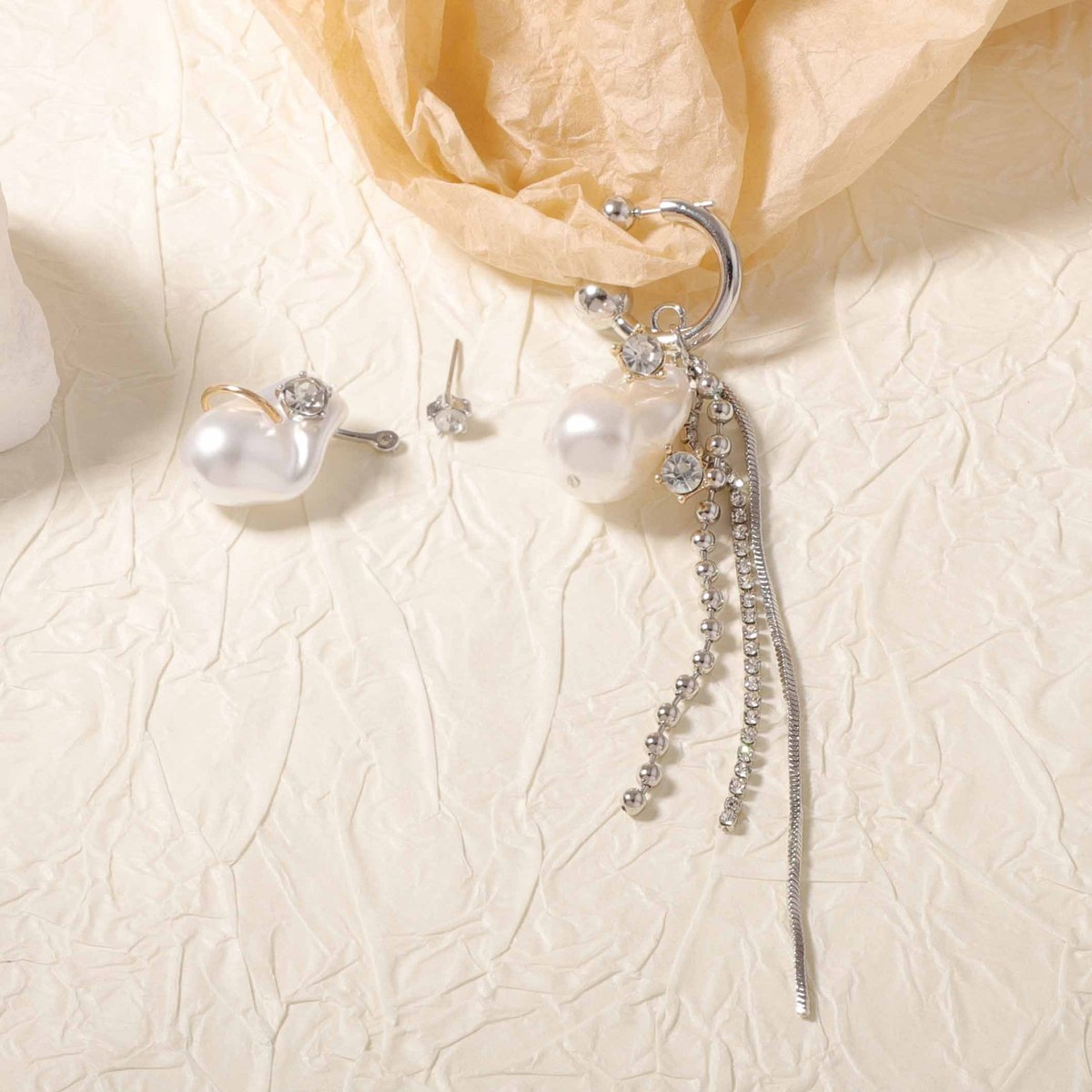 Women Fashion Asymmetric Zircon Long Tassel Earrings in Silver