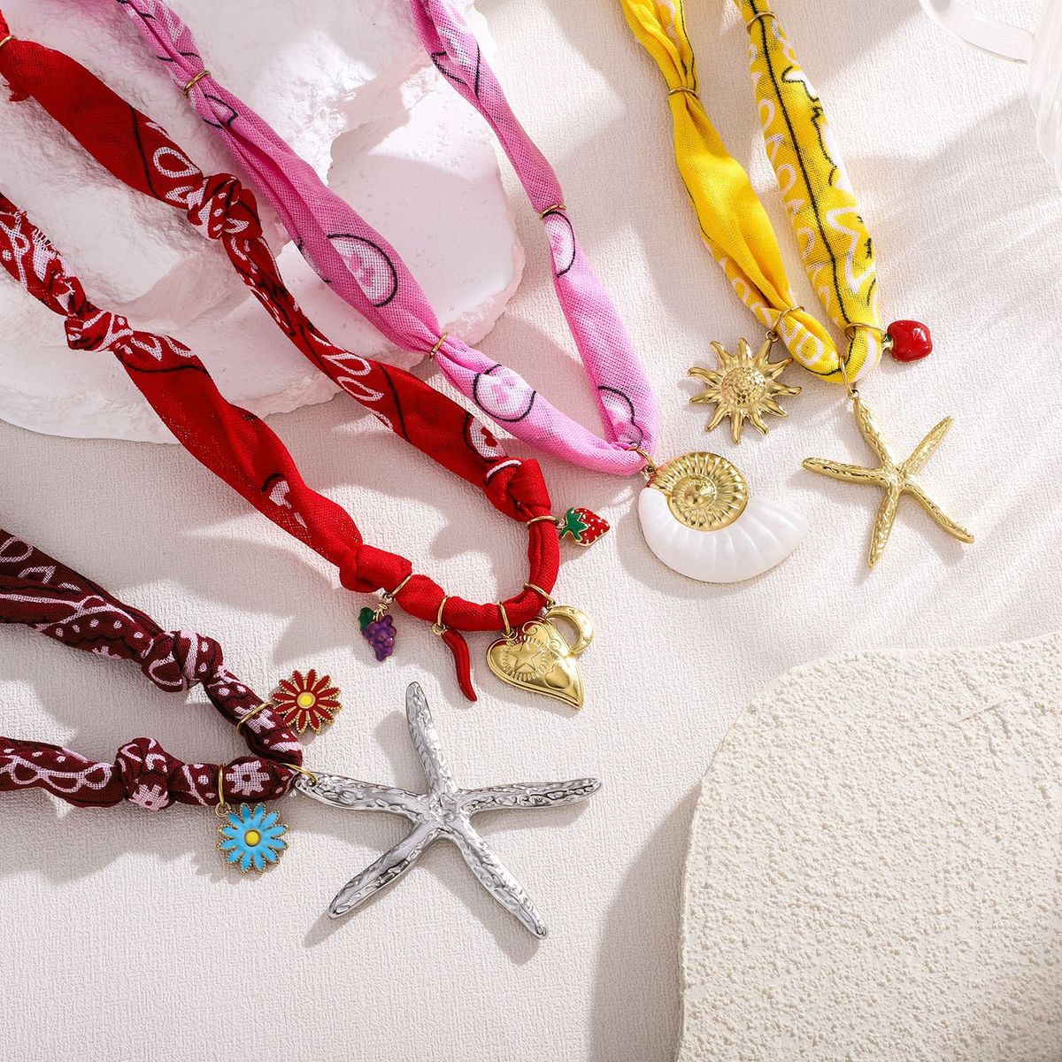 Collar de bufanda de seda con colgante de estrella de mar y caracola de viento oceánico para mujer, joyería de acero inoxidable con forma de animal