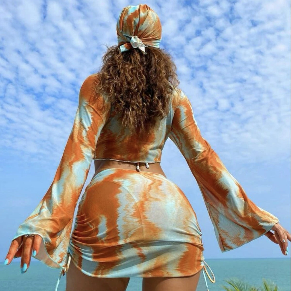 Conjunto de bikini de cinco piezas para mujer con estampado tie-dye para vacaciones de verano