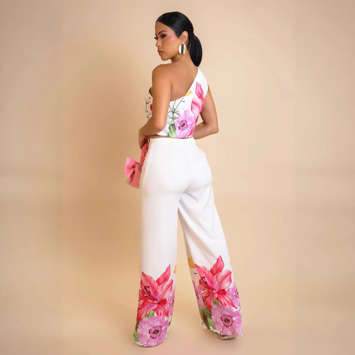 Ensemble élégant haut court sans manches et pantalon large à imprimé floral pour femme