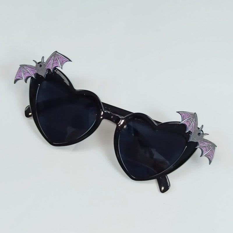 Lunettes de soleil en forme de cœur et de chauve-souris pour fête d'Halloween