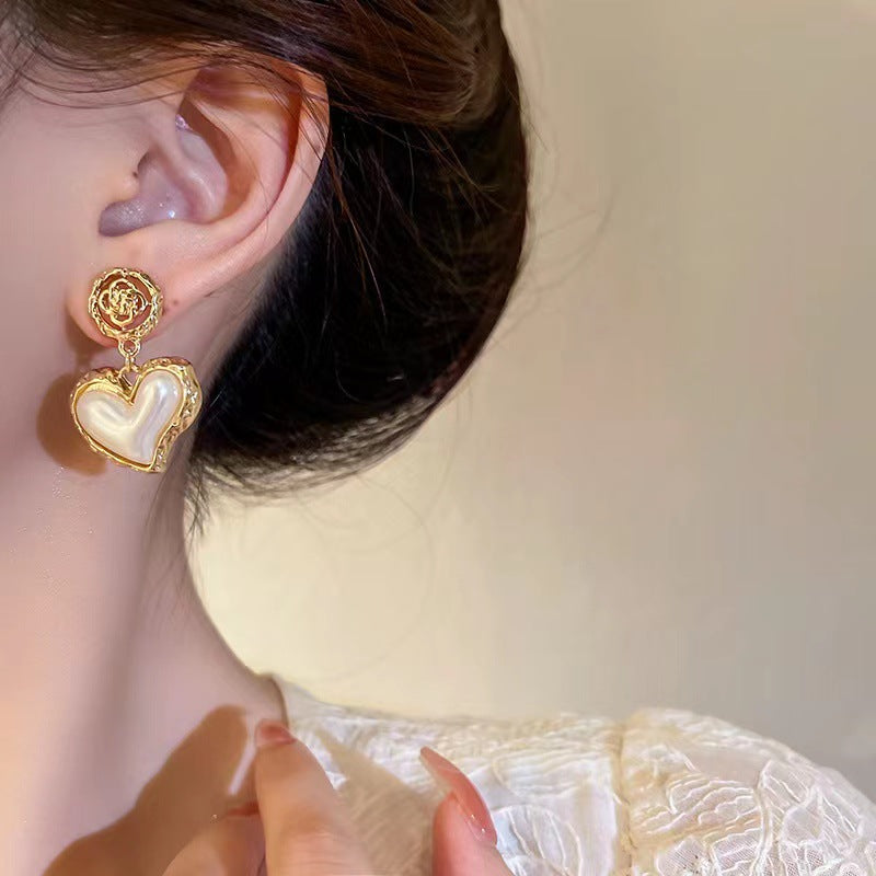 Women Fashion Elegant Pleated Floral Pearl Love Earrings Alloy Cold Wind Style