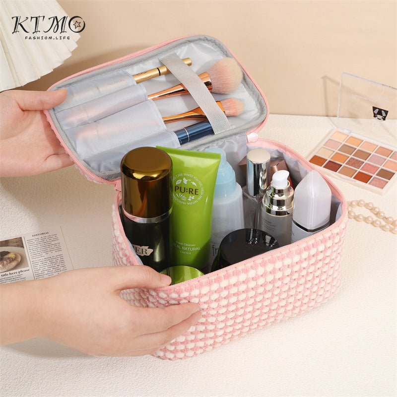 Trousse de toilette portable en flanelle à carreaux pour les voyages