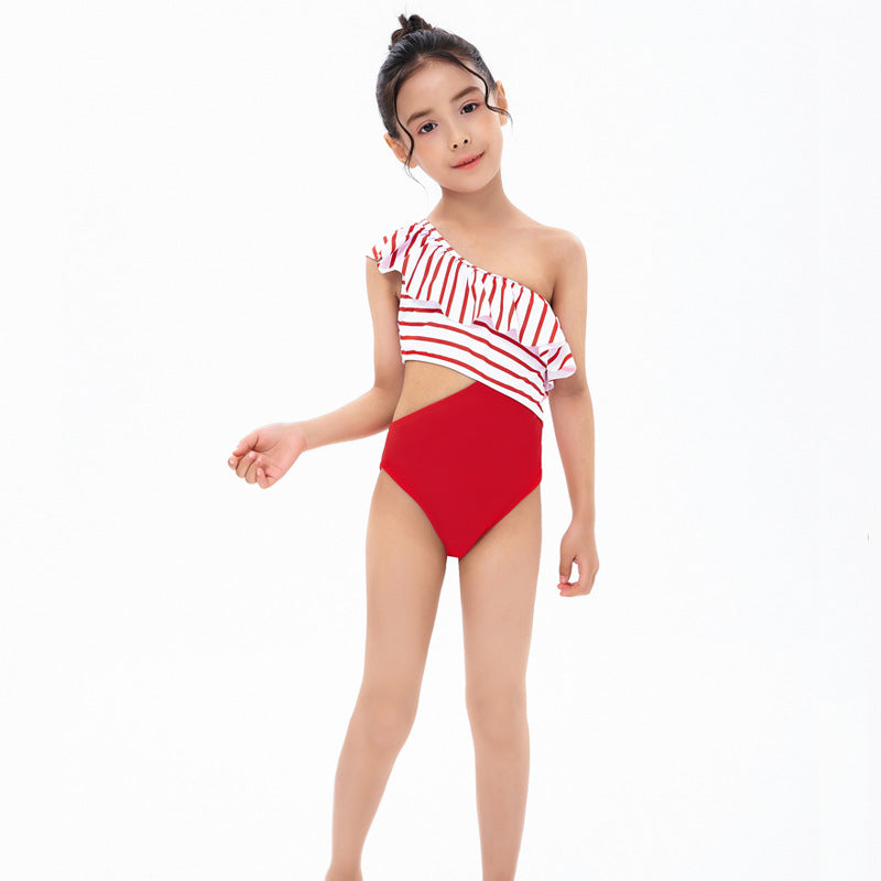 Maillot de bain une pièce imprimé mignon à volants et épaules inclinées pour filles