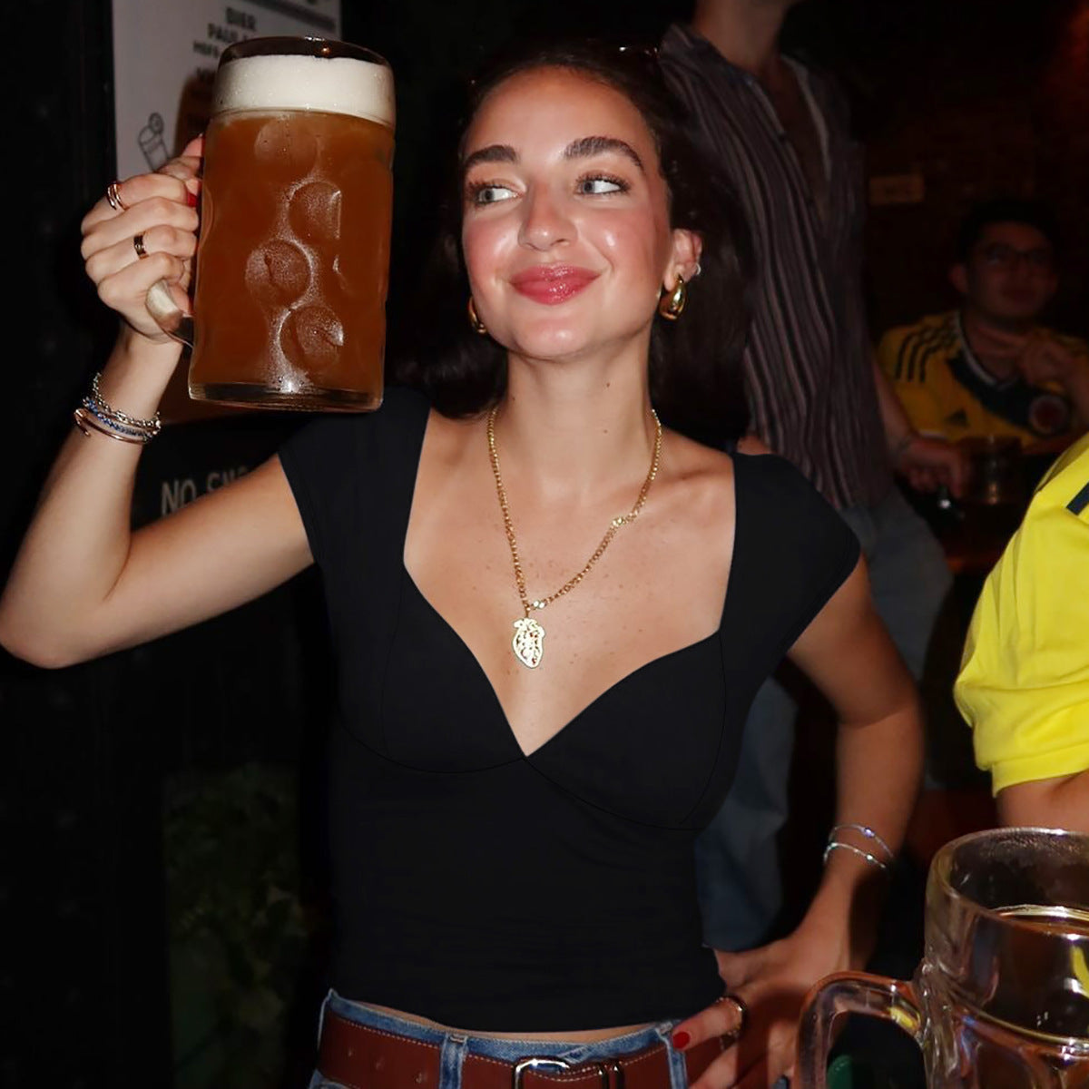 Haut d'été sexy à manches courtes et col en V pour femme