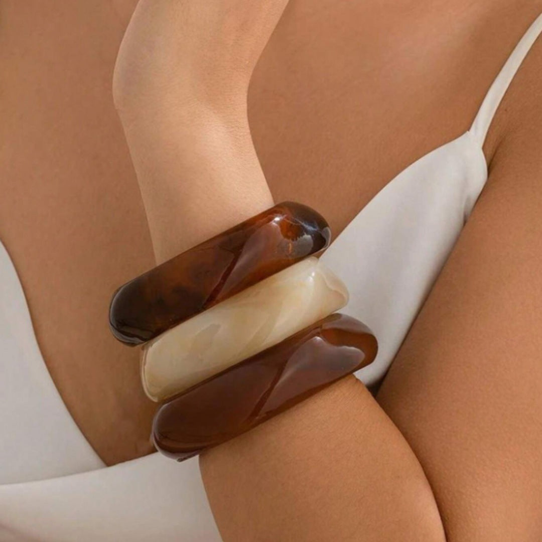 Women Fashion Exaggerated Acrylic Polygonal Translucent Bracelet