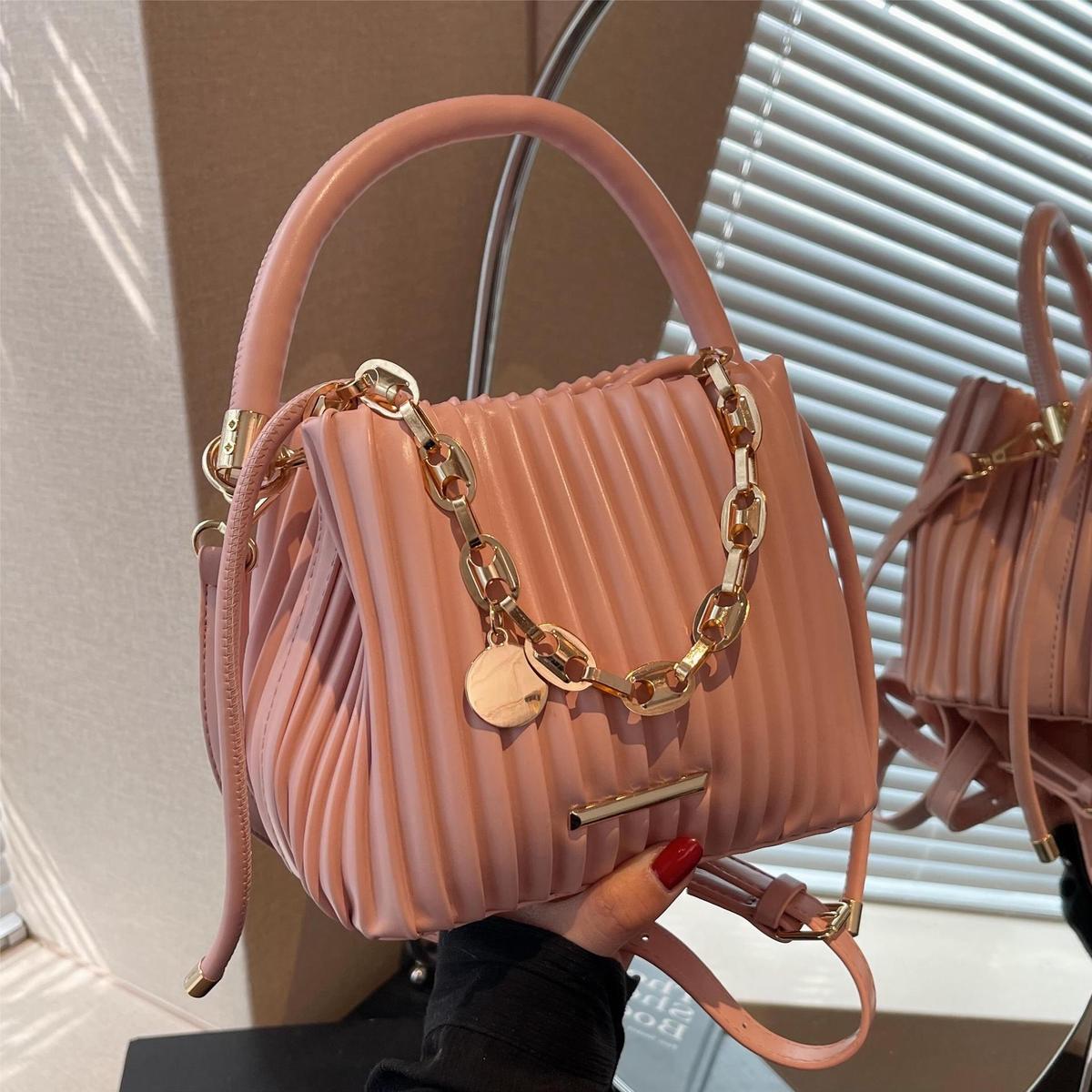 Sac à main seau plissé décontracté de couleur unie pour femme avec chaîne en métal