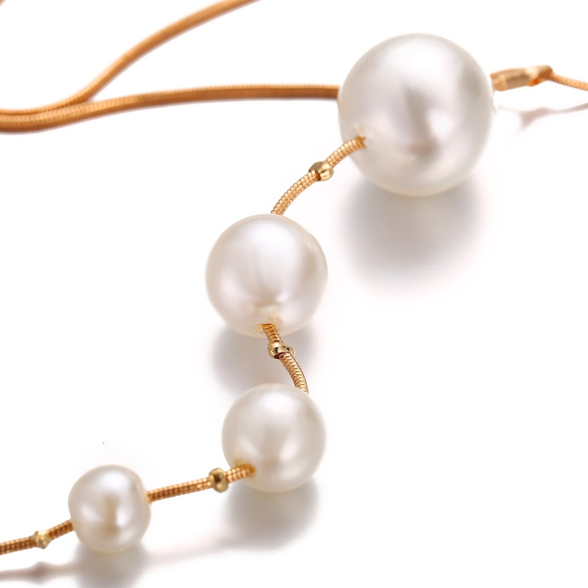 Elegante collar con colgante de borla de perlas de imitación para mujer con cadena de ondas de agua