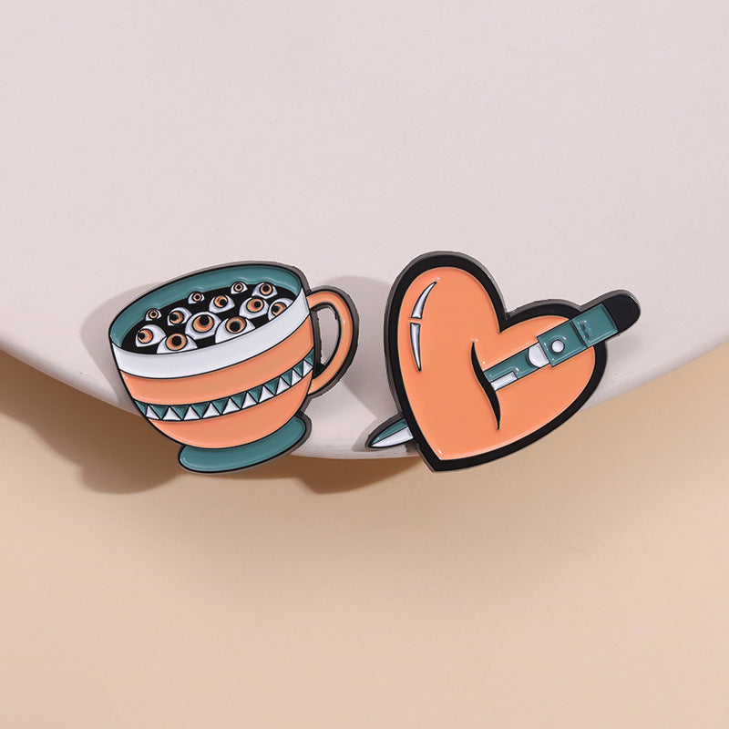Broche Halloween femme dessin animé crâne cœur papillon