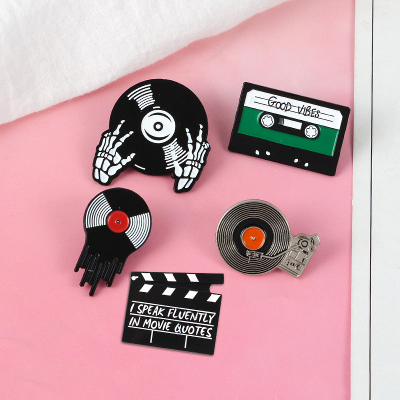 Broche en alliage motif tête de mort pour lecteur de disque rétro, mode Halloween pour femme