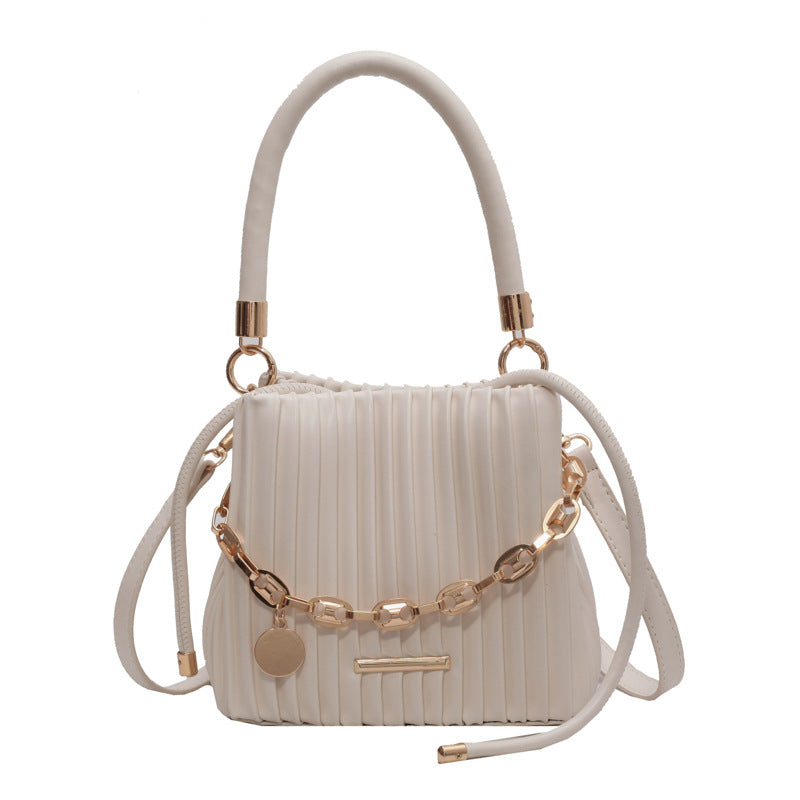 Sac à main seau plissé décontracté de couleur unie pour femme avec chaîne en métal